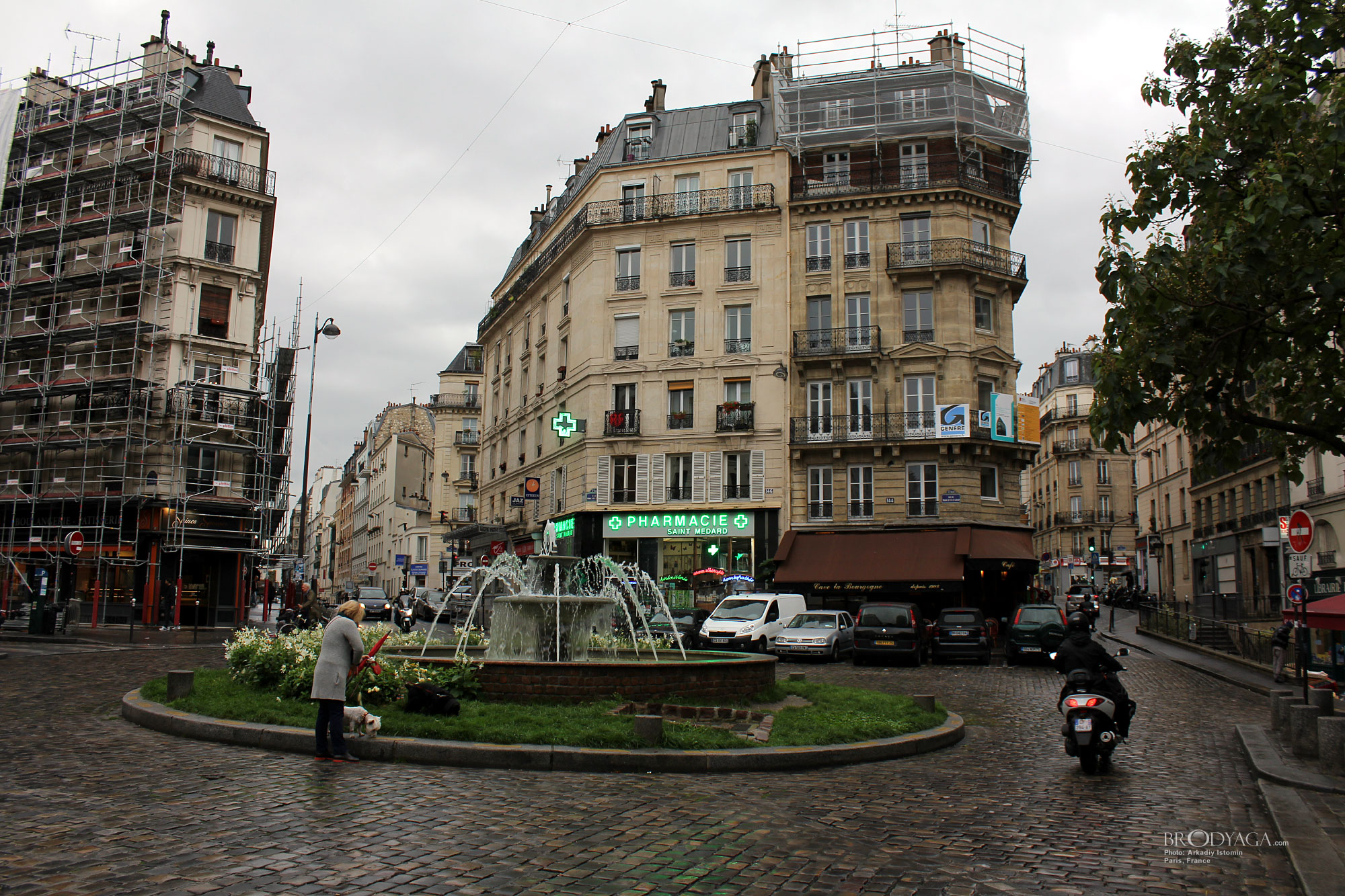 Fontaine Guy Lartigue, Rue Mouffetard, Paris